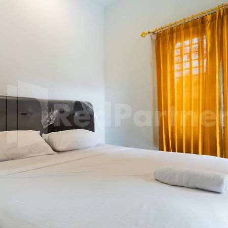 Teratai Guesthouse At Rs Adam Malik Medan Mitra Reddoorz Zewnętrze zdjęcie