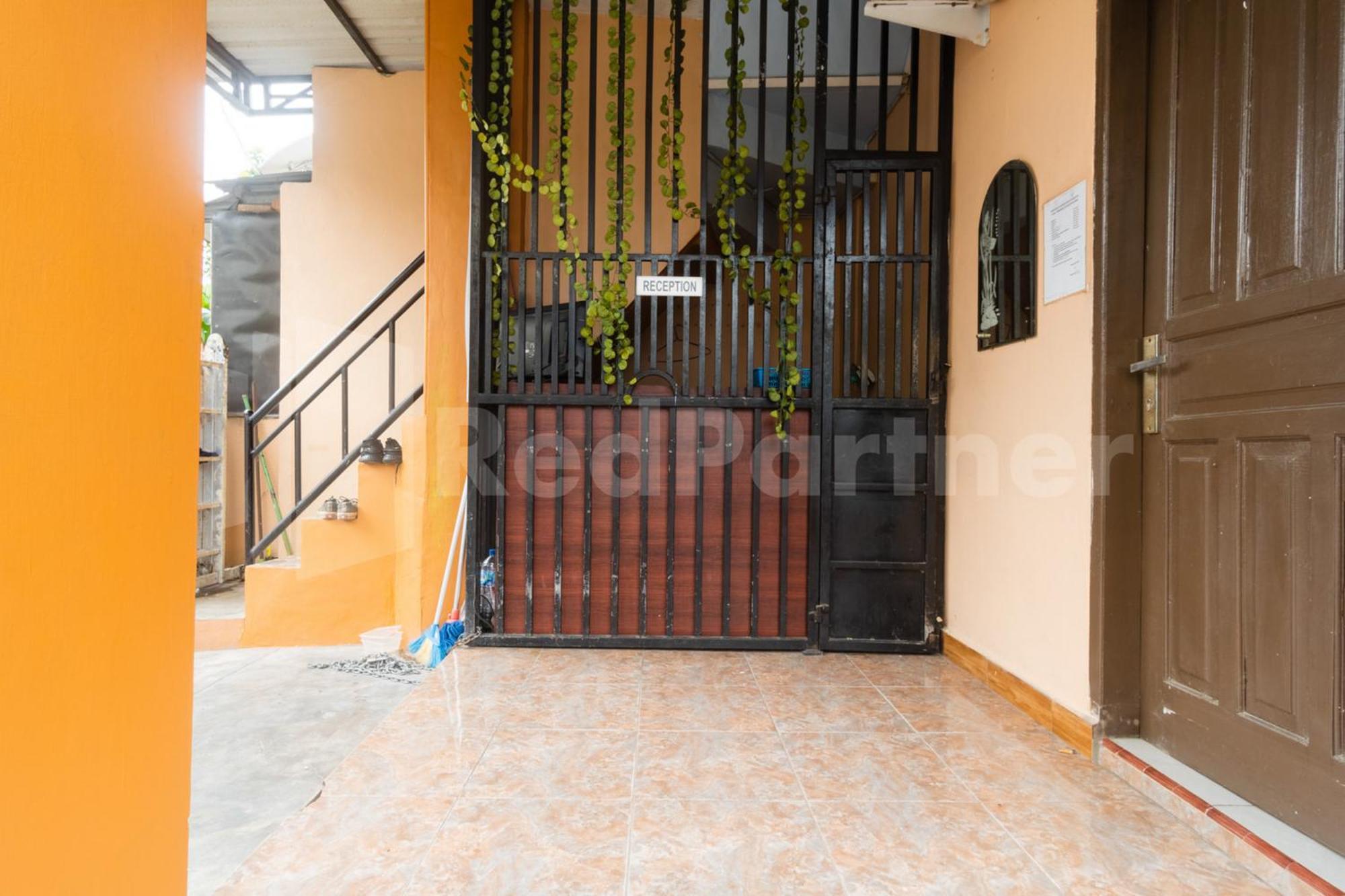 Teratai Guesthouse At Rs Adam Malik Medan Mitra Reddoorz Zewnętrze zdjęcie